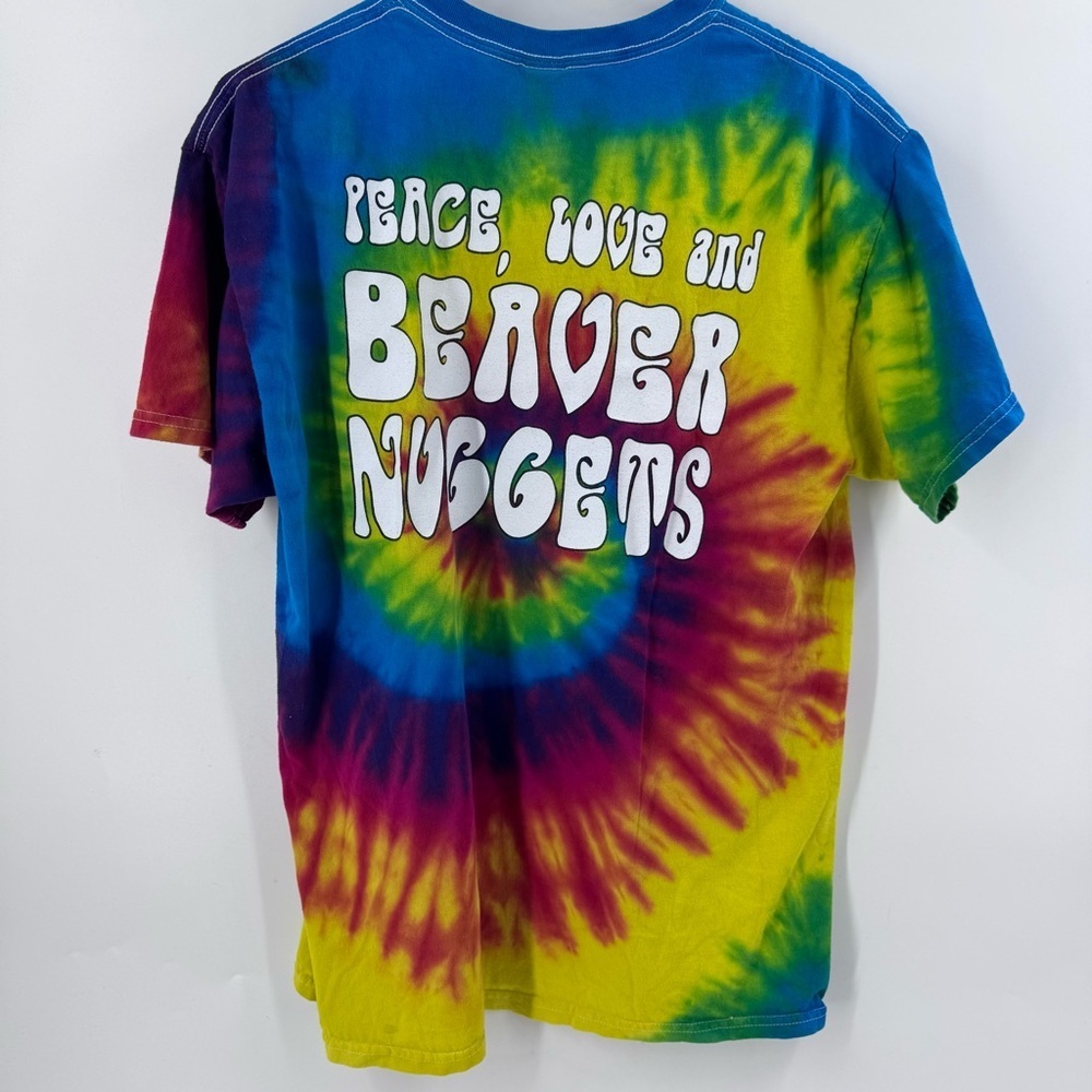Bucee’s Tie Dye Peace , love and beaver nuggets shortsleeve shirt - Picture 3 of 6